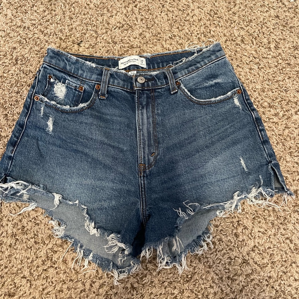 Abercrombie & Fitch mom shorts